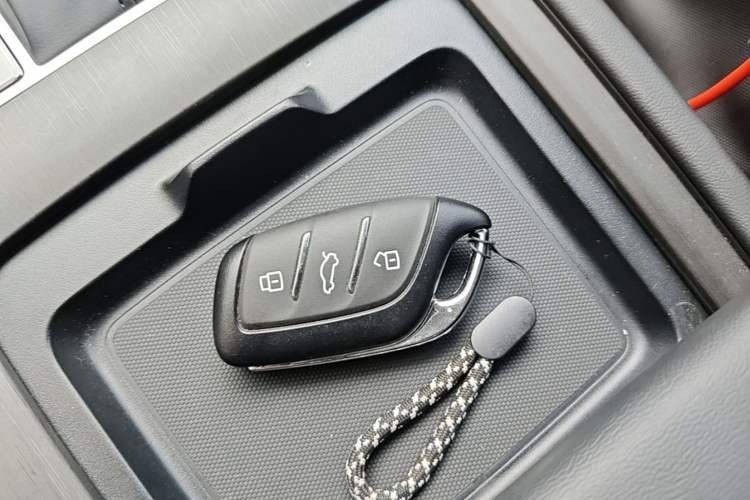 Used Roewe i5 2026 Model 1.5L CVT Luxury Version Vehicle Key
