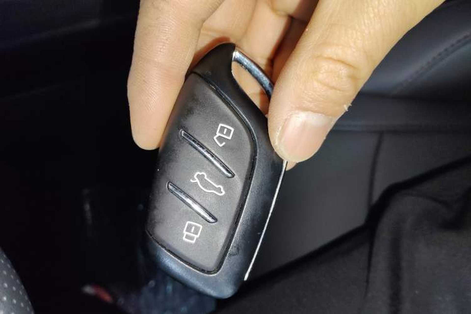 Used Roewe i5 2026 Model 1.5L CVT Luxury Version Vehicle Key