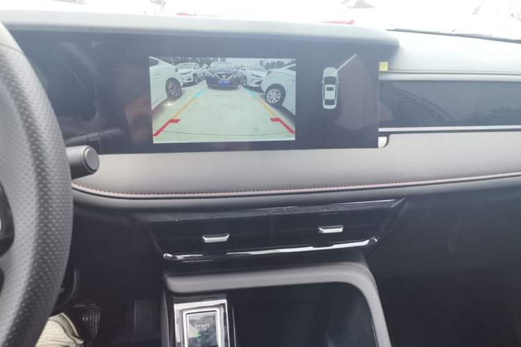 Used Roewe i5 2026 Model 1.5L CVT Luxury Version Audio And AC Panel