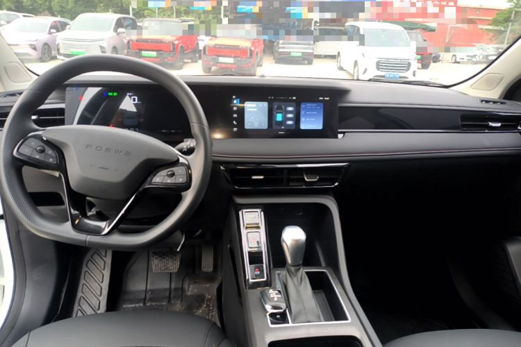 Used Roewe i5 2026 Model 1.5L CVT Luxury Version Center Console