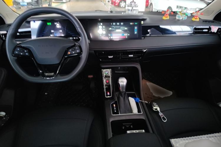 Used Roewe i5 2026 Model 1.5L CVT Luxury Version Center Console