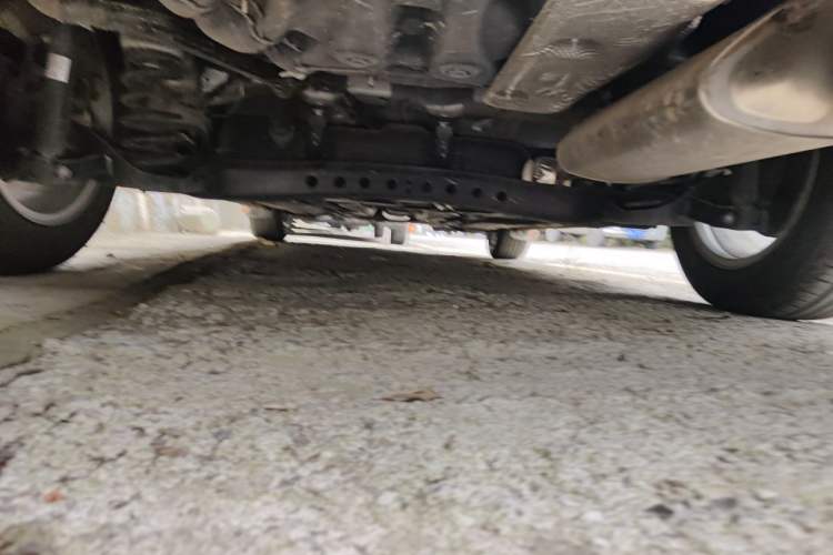 Used Roewe i5 2026 Model 1.5L CVT Luxury Version Chassis Rear