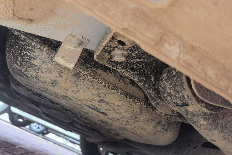 Used Roewe i5 2026 Model 1.5L Manual Comfort Version Chassis Rear Left