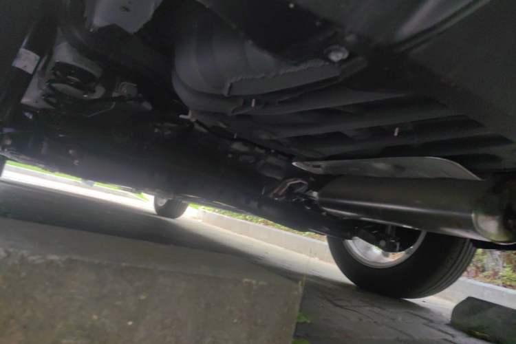 Used Roewe i5 2026 Model 1.5L Manual Comfort Version Chassis Rear