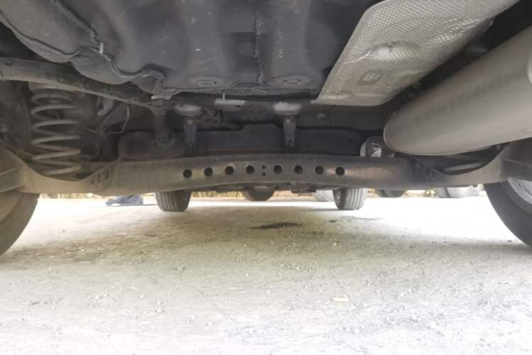 Used Roewe i5 2026 Model 1.5L Manual Comfort Version Chassis Rear