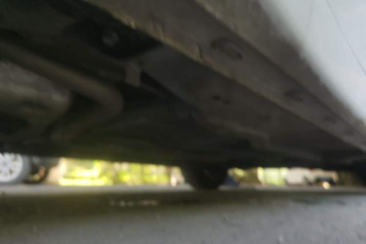 Used Roewe i5 2026 Model 1.5L Manual Comfort Version Chassis Rear Right