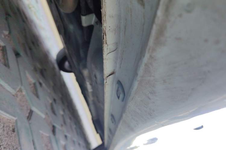 Used Roewe i5 2026 Model 1.5L Manual Comfort Version Chassis Rear Right