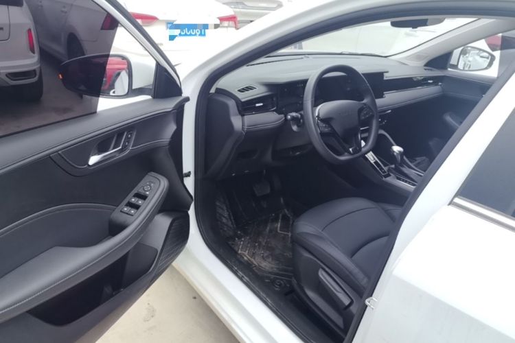 Used Roewe i5 2026 Model 1.5L CVT Luxury Version Driver Seat