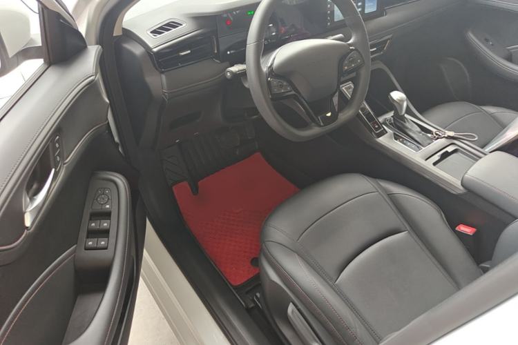 Used Roewe i5 2026 Model 1.5L CVT Luxury Version Driver Seat