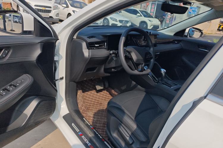 Used Roewe i5 2026 Model 1.5L CVT Luxury Version Driver Seat