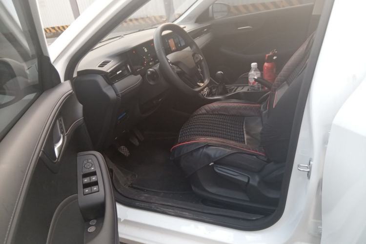 Used Roewe i5 2026 Model 1.5L Manual Comfort Version Driver Seat