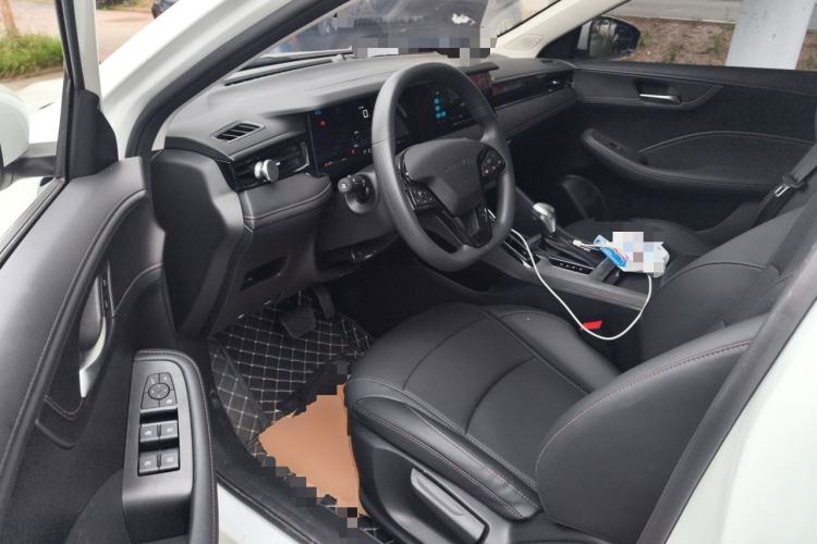 Used Roewe i5 2026 Model 1.5L CVT Luxury Version Driver Seat
