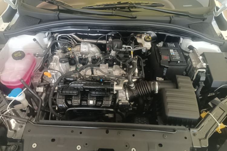 Used Roewe i5 2026 Model 1.5L Manual Comfort Version Engine Bay