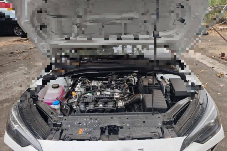 Used Roewe i5 2026 Model 1.5L Manual Comfort Version Engine Bay