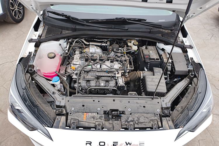 Used Roewe i5 2026 Model 1.5L Manual Comfort Version Engine Bay