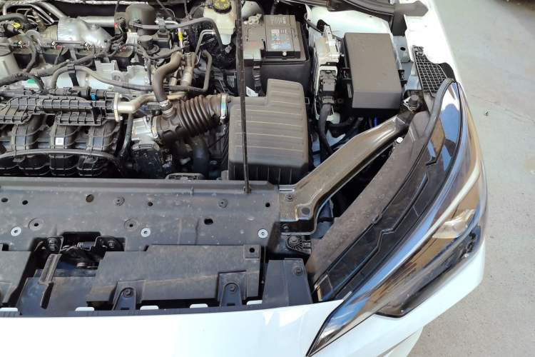 Used Roewe i5 2026 Model 1.5L Manual Comfort Version Engine Bay Left