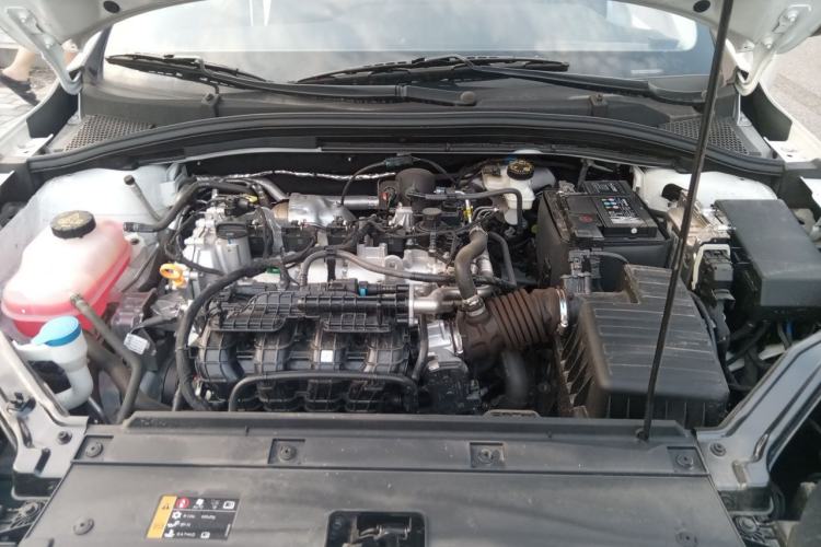 Used Roewe i5 2026 Model 1.5L Manual Comfort Version Engine Bay