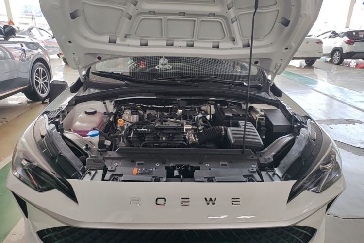 Used Roewe i5 2026 Model 1.5L CVT Luxury Version Engine Bay