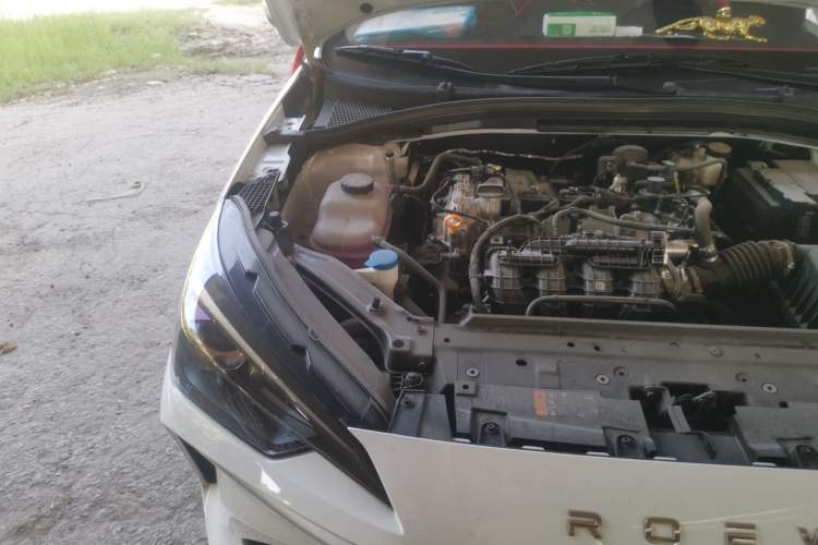 Used Roewe i5 2026 Model 1.5L Manual Comfort Version Engine Bay Right