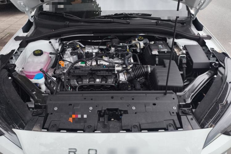 Used Roewe i5 2026 Model 1.5L CVT Luxury Version Engine Bay