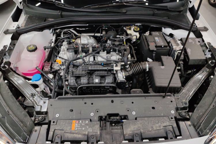Used Roewe i5 2026 Model 1.5L Manual Comfort Version Engine Bay