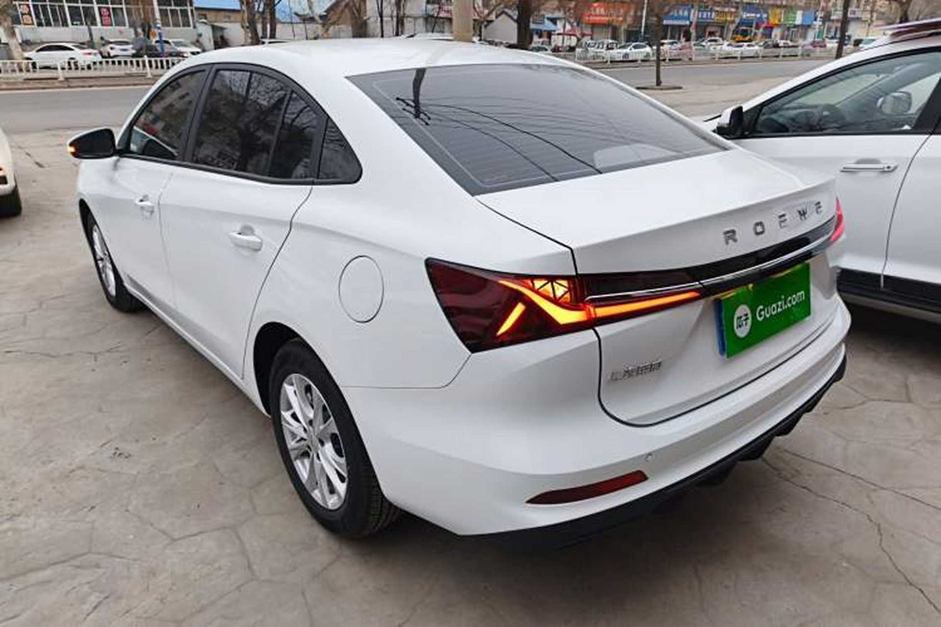 Used Roewe i5 2026 Model 1.5L Manual Comfort Version Exterior 3