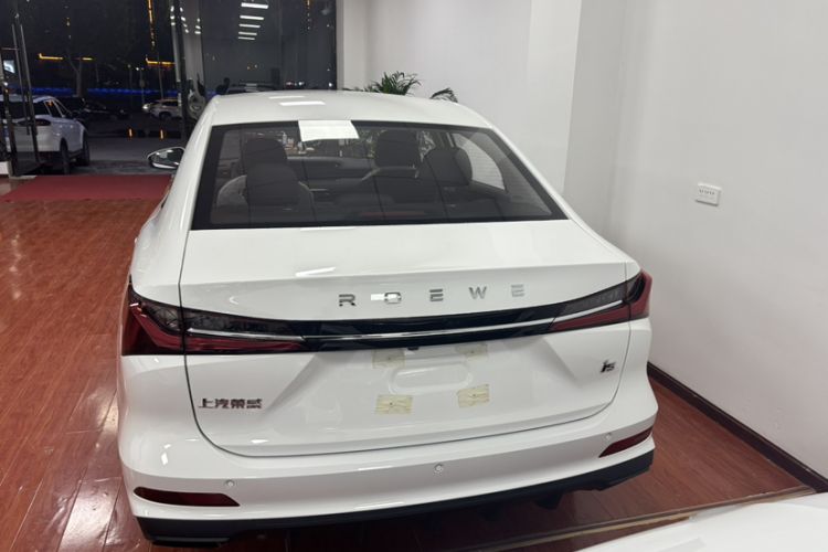 Used Roewe i5 2026 Model 1.5L Manual Comfort Version Exterior 5