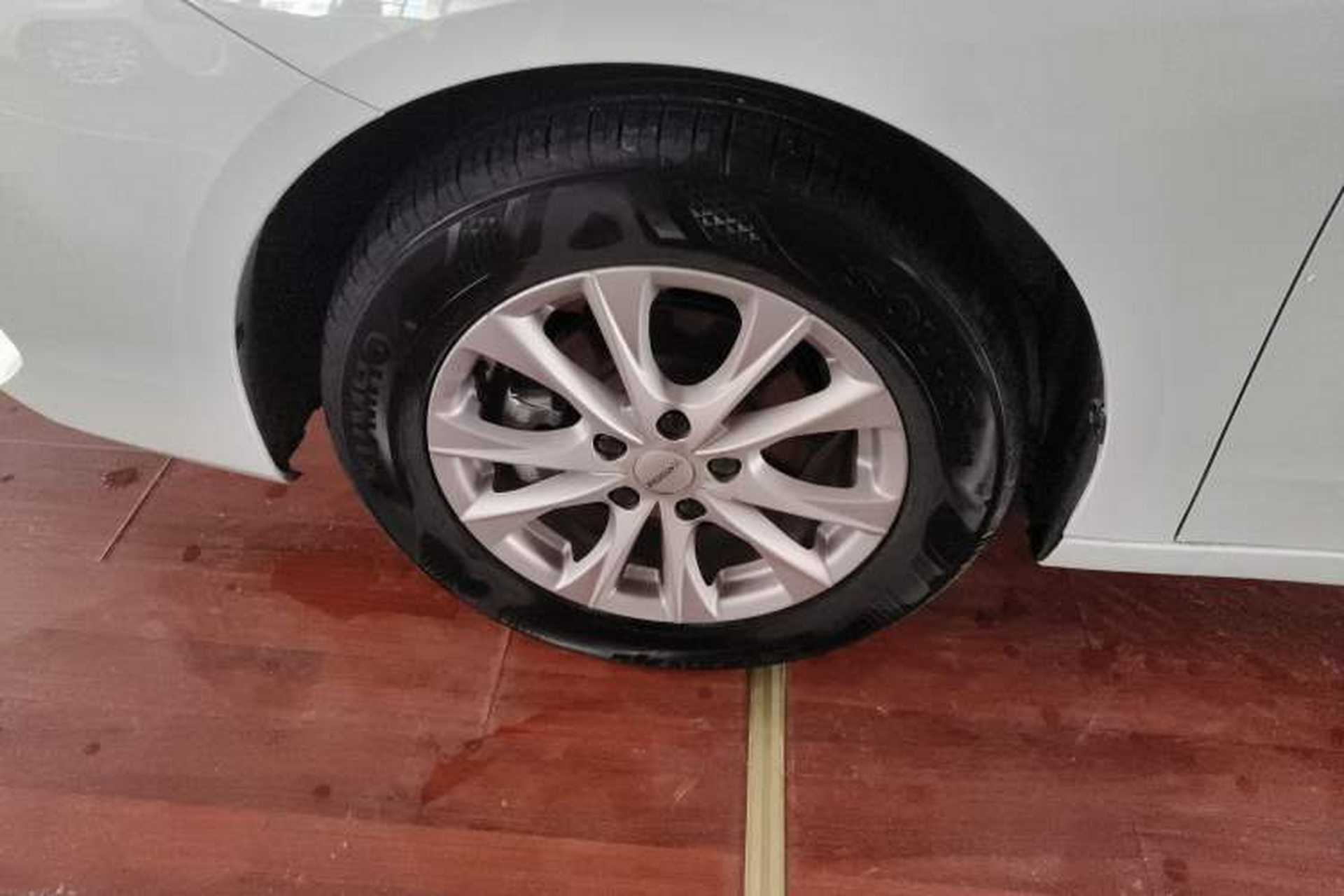 Used Roewe i5 2026 Model 1.5L CVT Luxury Version Exterior 7