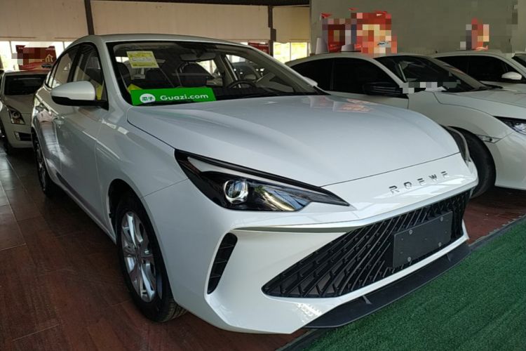 Used Roewe i5 2026 Model 1.5L CVT Luxury Version Front Right 45 Deg