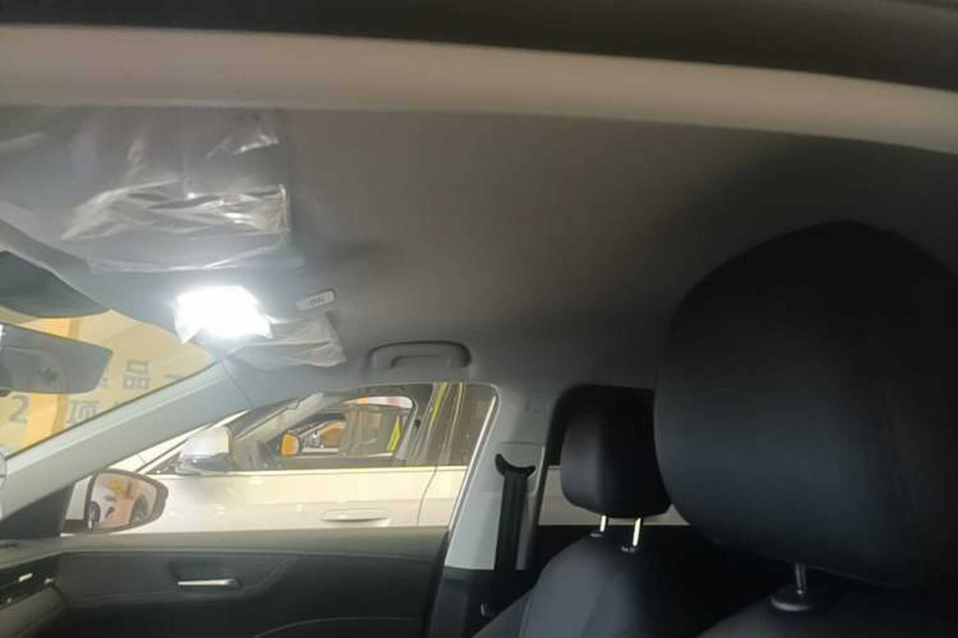 Used Roewe i5 2026 Model 1.5L Manual Comfort Version Headliner