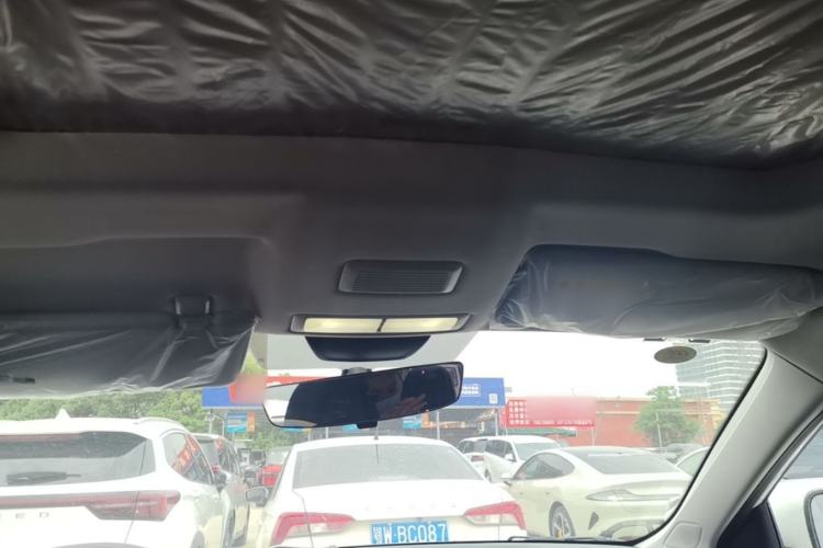 Used Roewe i5 2026 Model 1.5L CVT Luxury Version Headliner