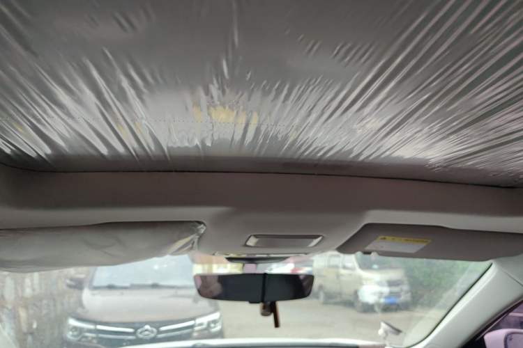 Used Roewe i5 2026 Model 1.5L CVT Luxury Version Headliner