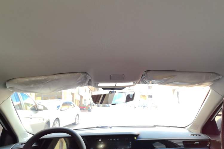 Used Roewe i5 2026 Model 1.5L Manual Comfort Version Headliner