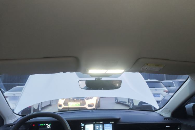 Used Roewe i5 2026 Model 1.5L Manual Comfort Version Headliner