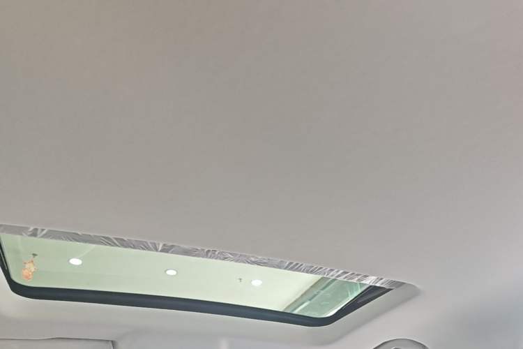 Used Roewe i5 2026 Model 1.5L CVT Luxury Version Headliner