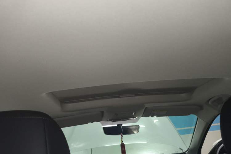 Used Roewe i5 2026 Model 1.5L CVT Prestige Version Headliner