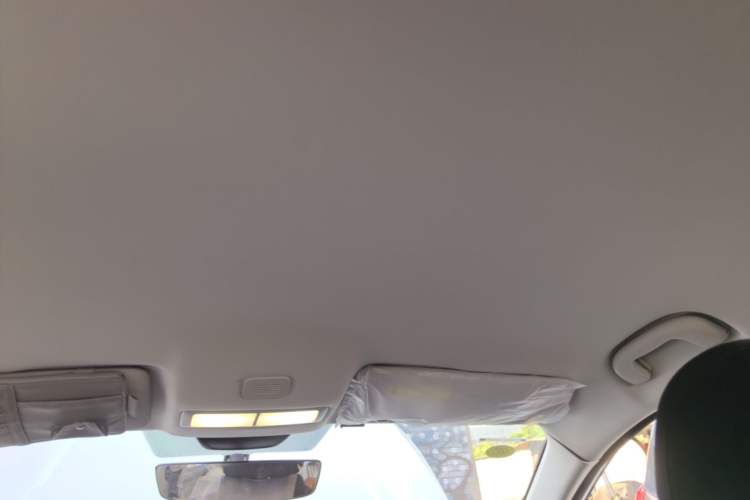 Used Roewe i5 2026 Model 1.5L Manual Comfort Version Headliner