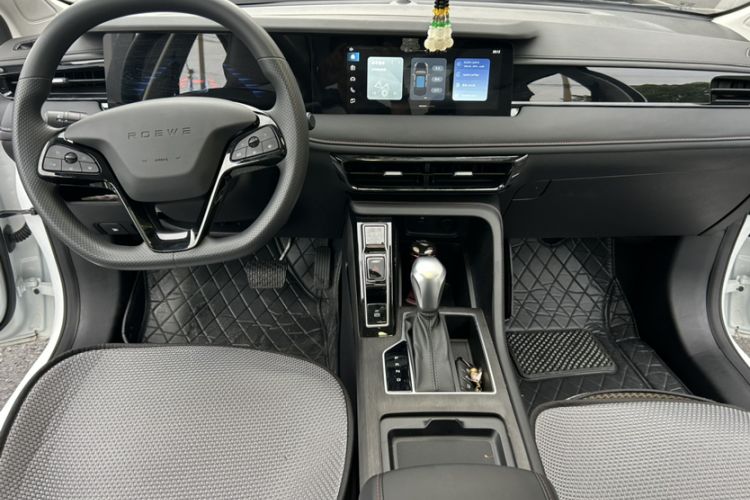 Used Roewe i5 2026 Model 1.5L CVT Luxury Version Interior 11