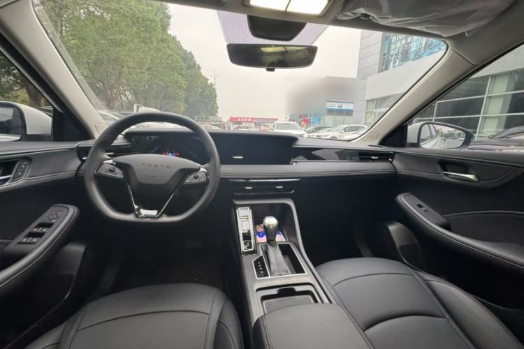 Used Roewe i5 2026 Model 1.5L CVT Luxury Version Interior 2