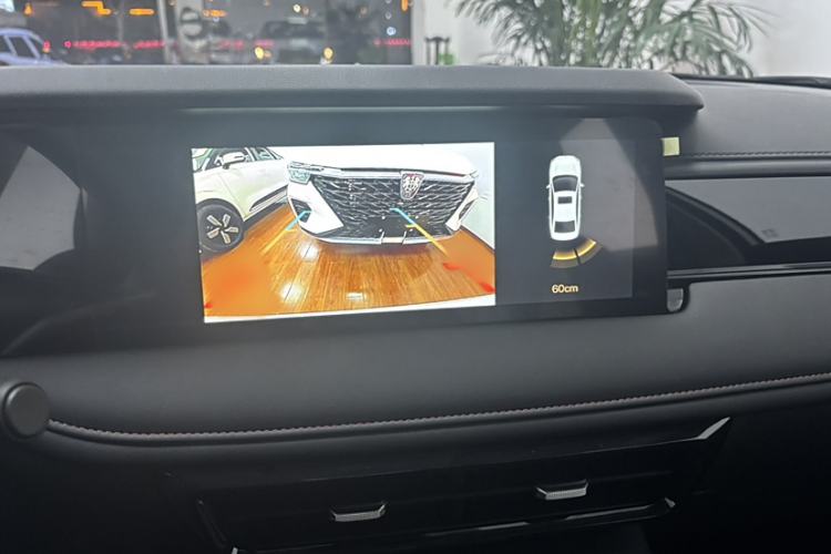 Used Roewe i5 2026 Model 1.5L Manual Comfort Version Interior 4