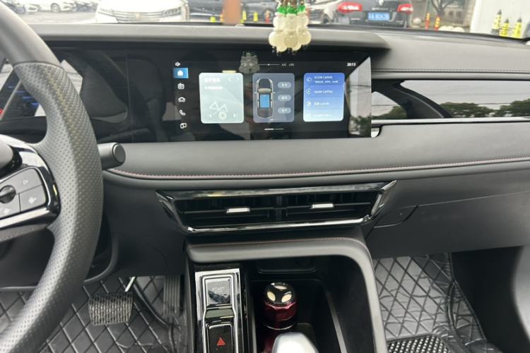 Used Roewe i5 2026 Model 1.5L CVT Luxury Version Interior 5