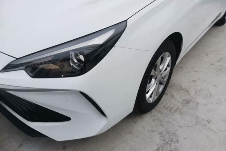 Used Roewe i5 2026 Model 1.5L CVT Luxury Version Left Front Headlight