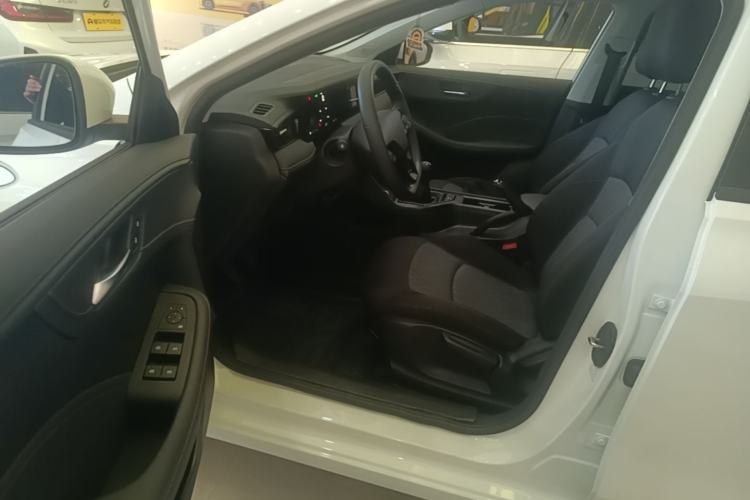 Used Roewe i5 2026 Model 1.5L Manual Comfort Version Left Front Seat