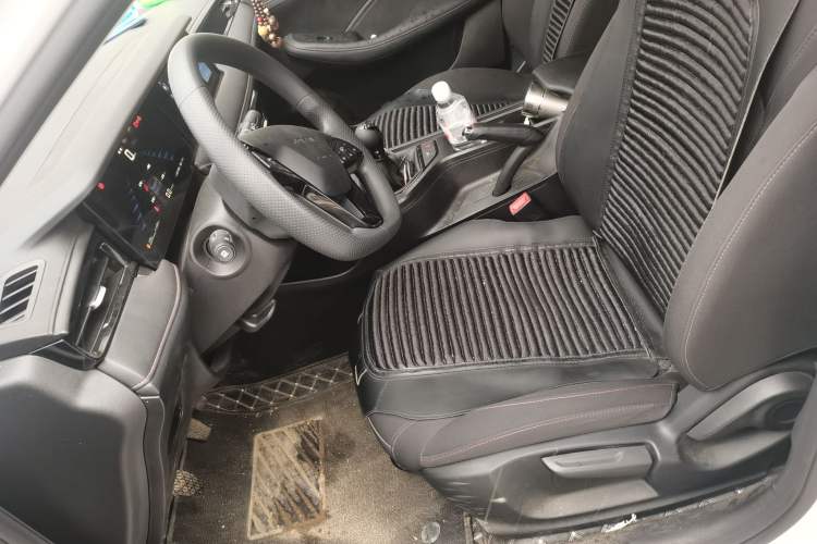 Used Roewe i5 2026 Model 1.5L Manual Comfort Version Left Front Seat