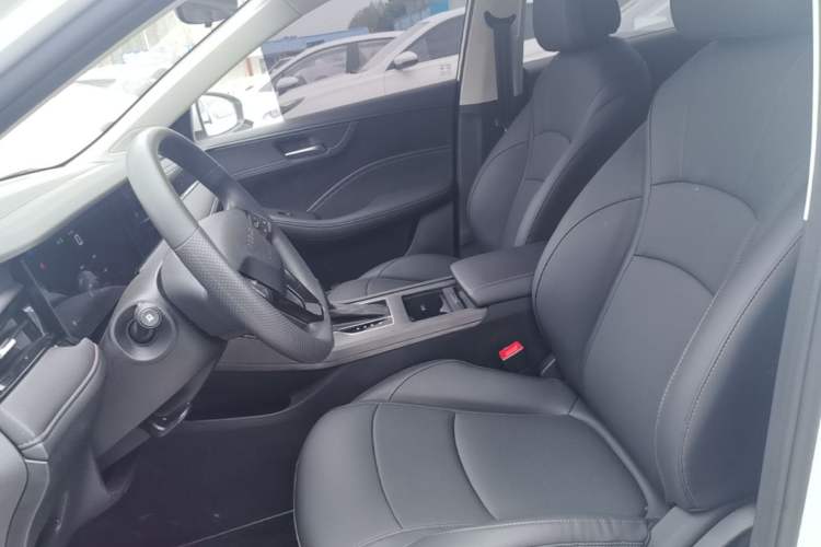 Used Roewe i5 2026 Model 1.5L CVT Luxury Version Left Front Seat