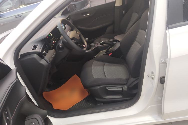 Used Roewe i5 2026 Model 1.5L Manual Comfort Version Left Front Seat