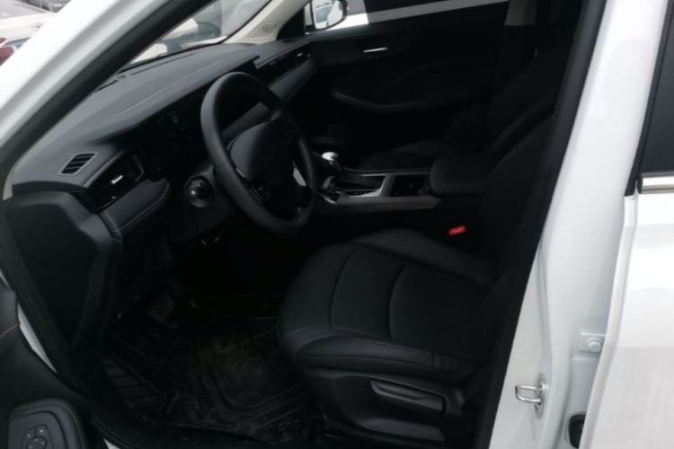 Used Roewe i5 2026 Model 1.5L CVT Luxury Version Left Front Seat