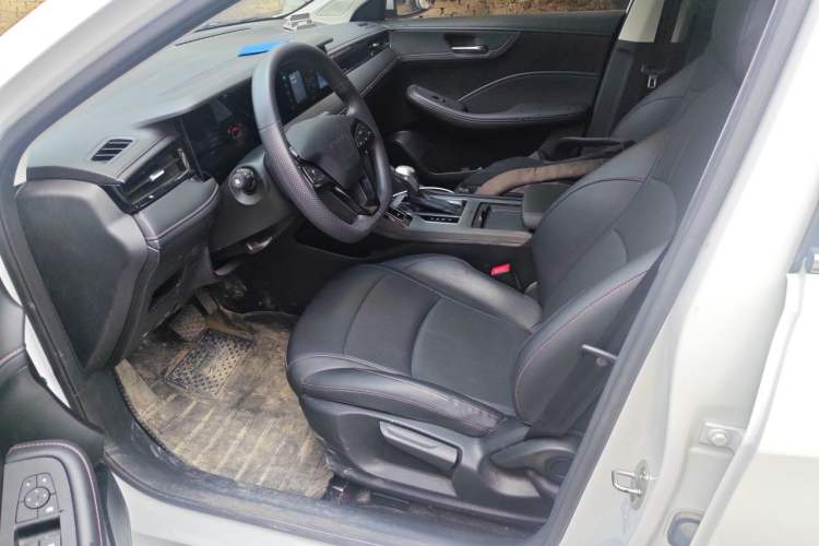 Used Roewe i5 2026 Model 1.5L CVT Luxury Version Left Front Seat