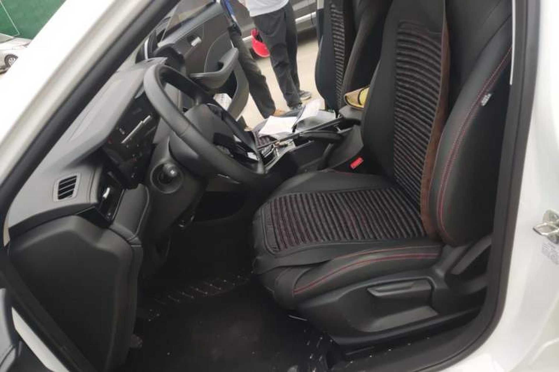 Used Roewe i5 2026 Model 1.5L Manual Comfort Version Left Front Seat