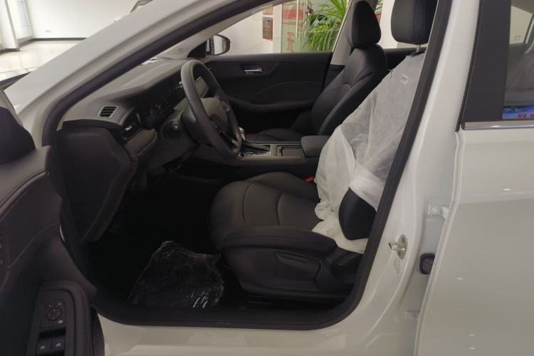 Used Roewe i5 2026 Model 1.5L CVT Luxury Version Left Front Seat
